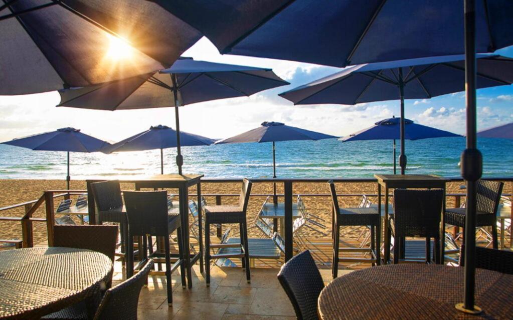 Sun Tower & On The Beach 3*